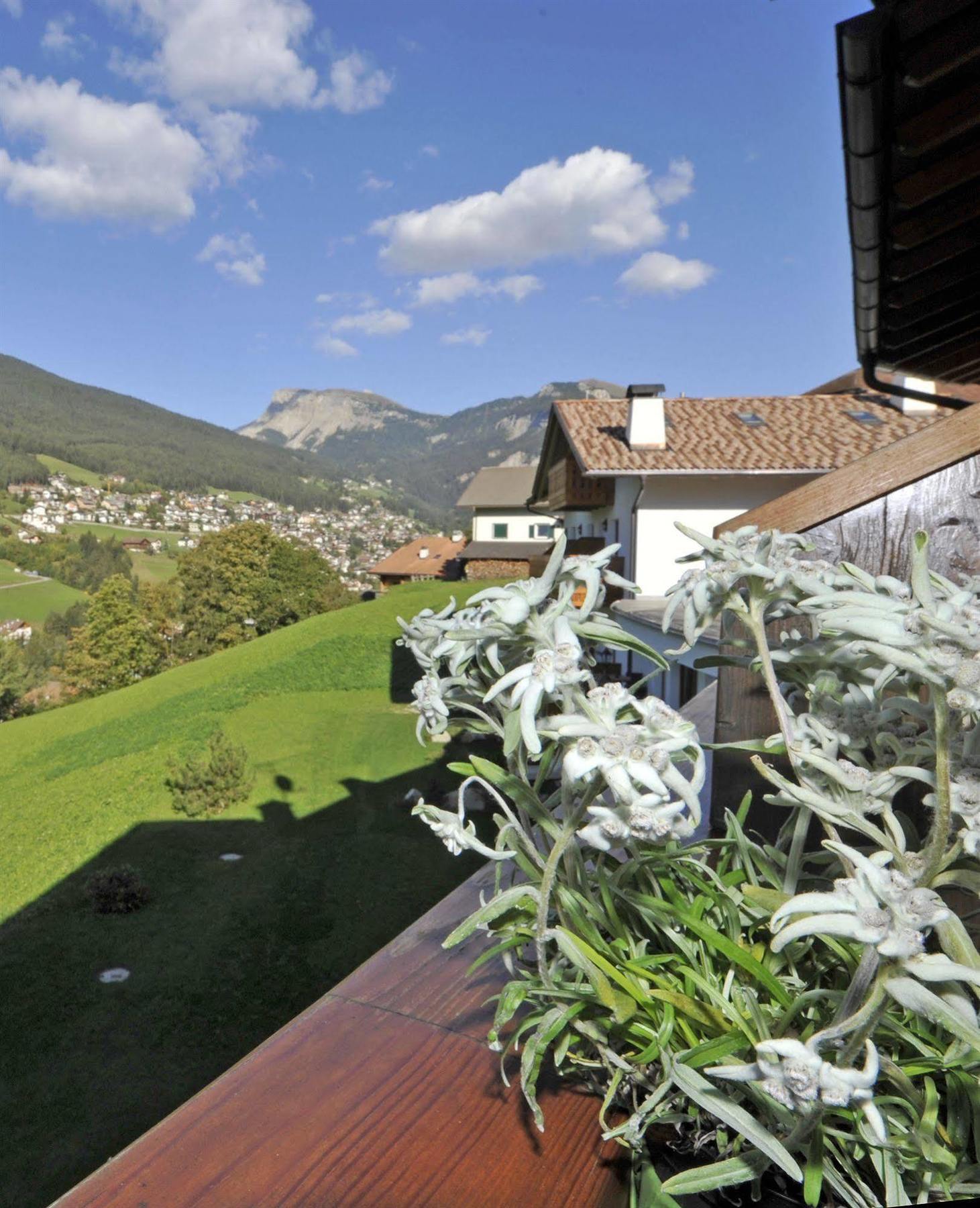 Hotel Digon Ortisei Exterior photo